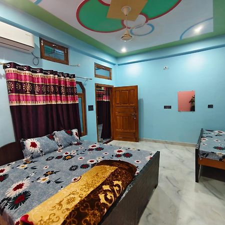 Chandrika Palace 500 Meter From Ayodhya Railway And Ram Mandir Екстер'єр фото
