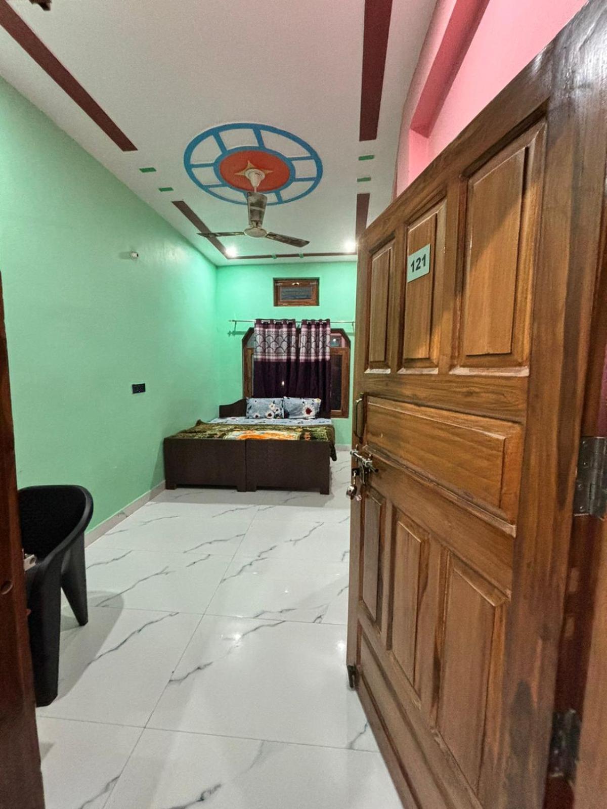 Chandrika Palace 500 Meter From Ayodhya Railway And Ram Mandir Екстер'єр фото